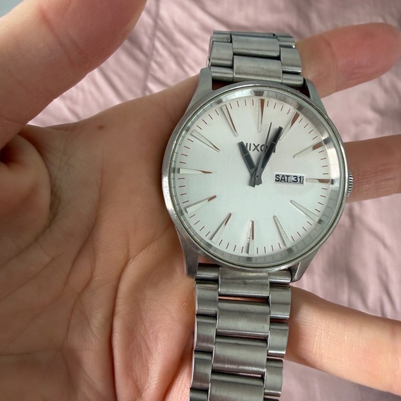 Nixon men’s watch. Needs battery. - Picture 2 of 4